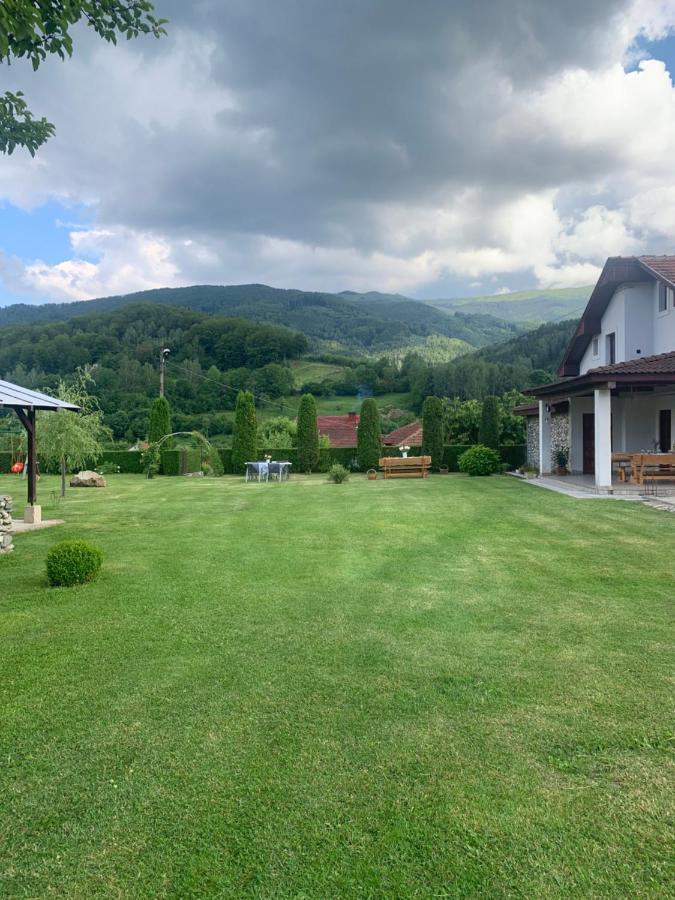 Villa Casa din Vale Lupeni  Esterno foto