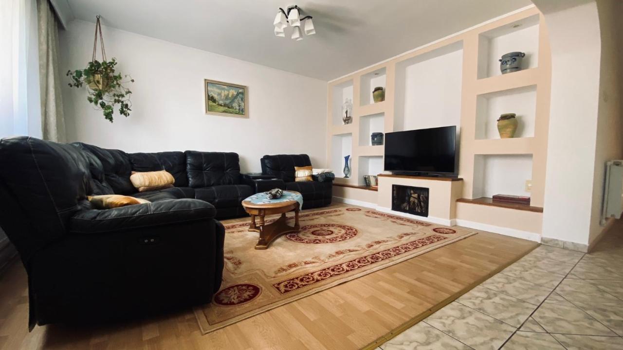 Villa Casa din Vale Lupeni  Esterno foto